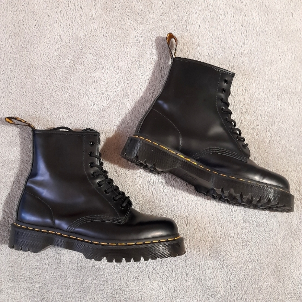 Dr. Martens 1460 Bex Leather Boots